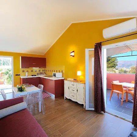 波焦代格力农家乐 农家乐 迪亚诺马里纳